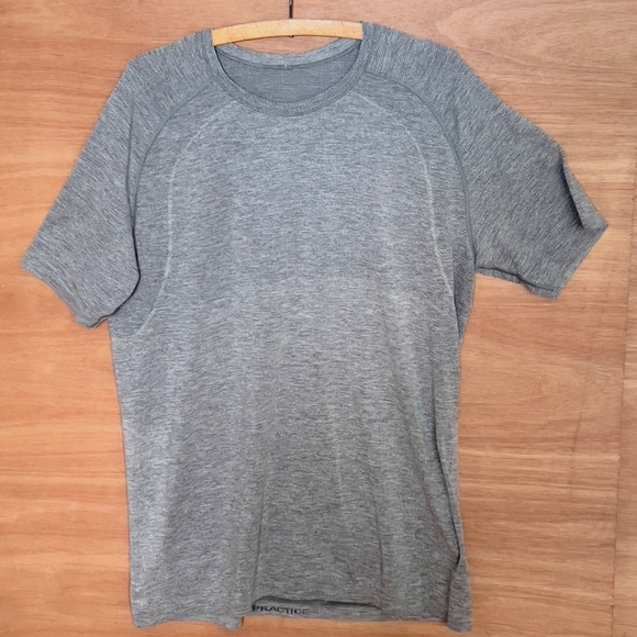 Lululemon Metal Vent Tech Short Sleeve Crewneck Shirt XL Live In Practice Gray - Picture 2 of 6